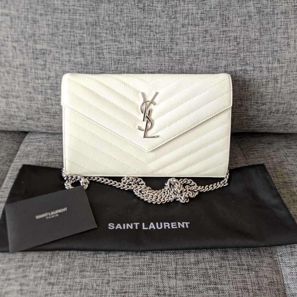 UNBRANDED Chevron Large Wallet on Chain WO…